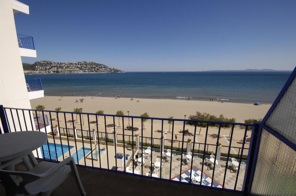 Twin Room with Sea View,665726322:JPEG