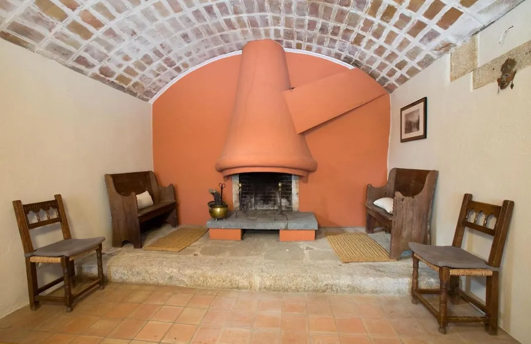Alquiler De Casa Rural Completa: Masia Del Siglo XV En La Costa Brava-1