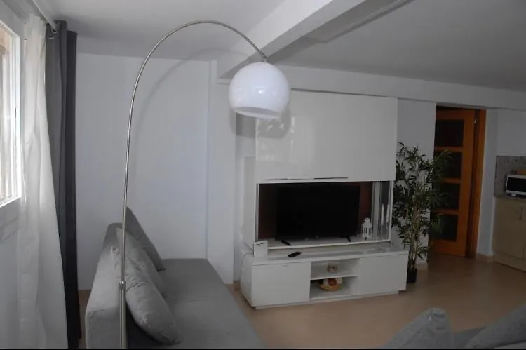Apartamento A Primera Linea De Mar En Platja D'Aro-1