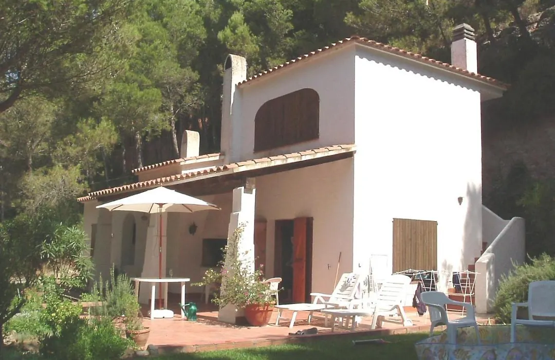Beautiful Detached Air-Conditioned Villa Close To Sandy Beach, Shops And Restaurants-1