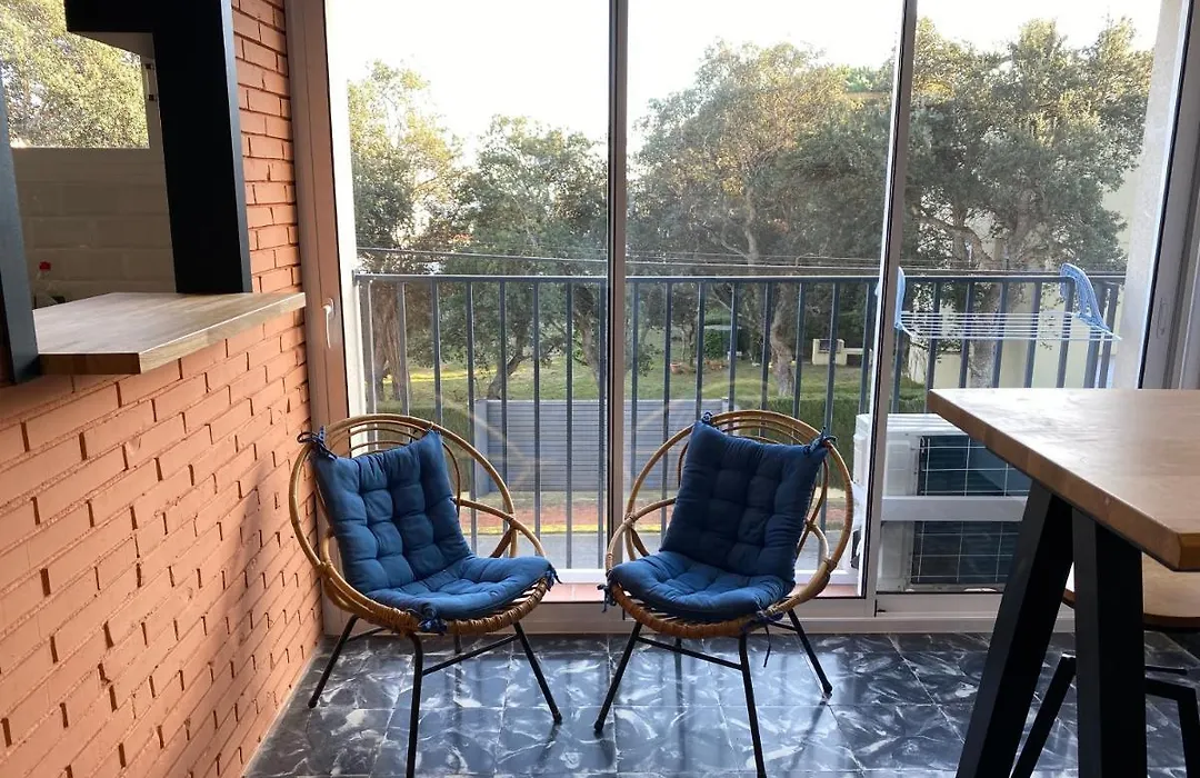 Apartamento Para Parejas Reformado Con Piscina-1