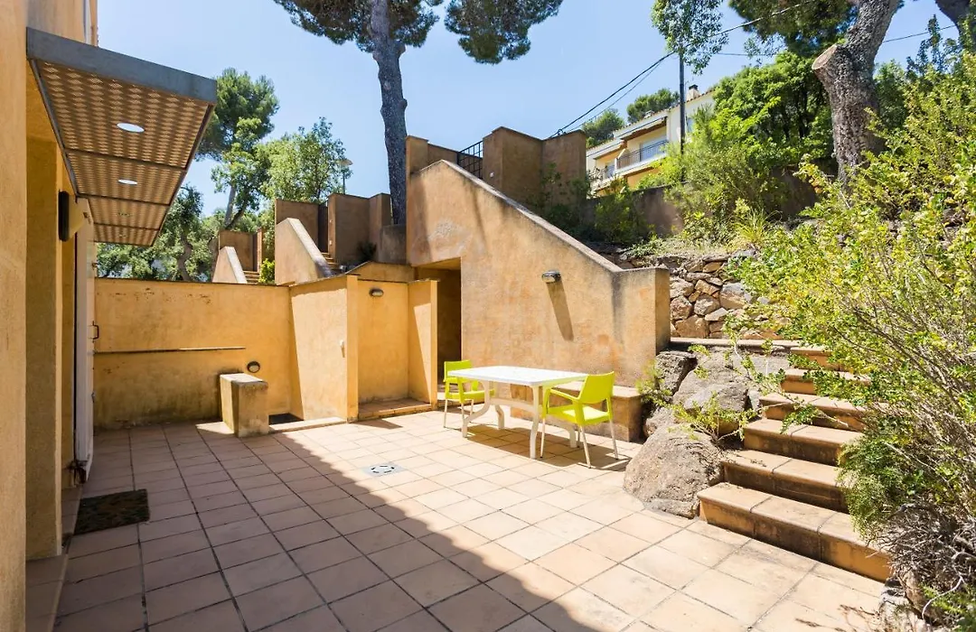 Frontline Sea Villa With Private Pool In Calella - Popeta-1