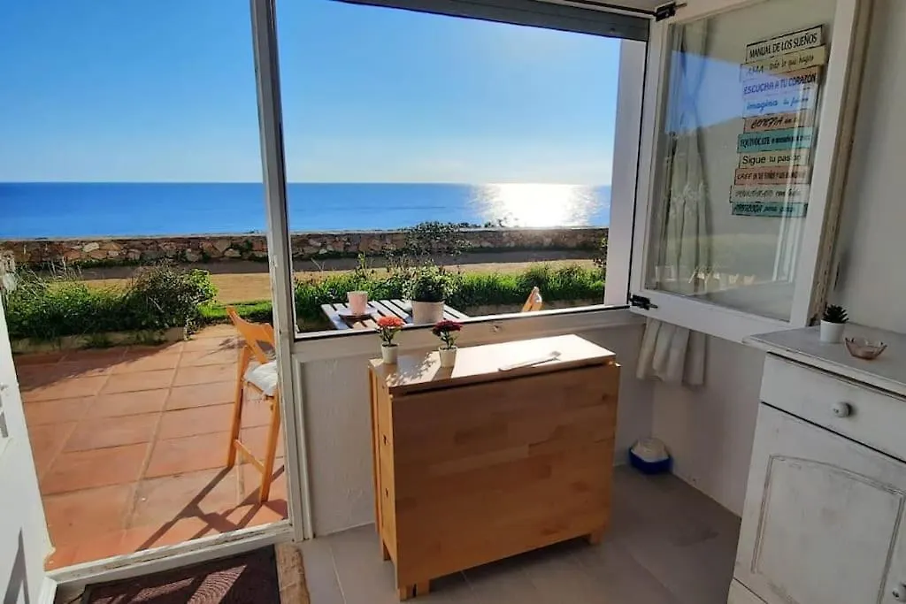 Estudio A Primera Linia En Calella De Palafrugell-1