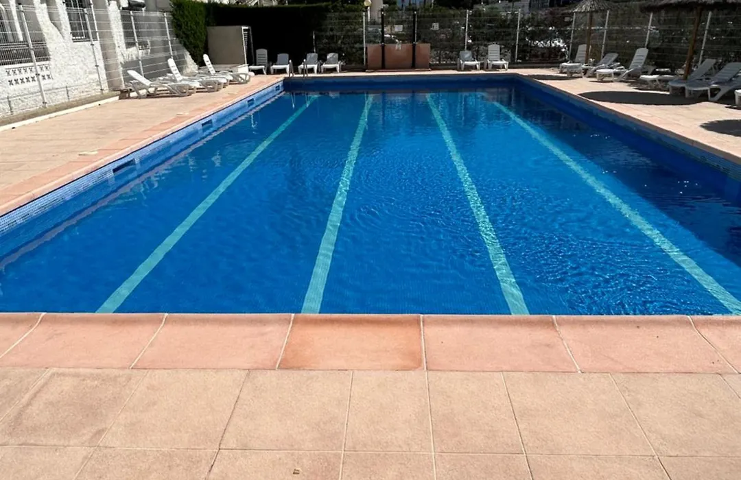 Maison Dans Charmante Residence Avec Grande Piscine Commune,-1