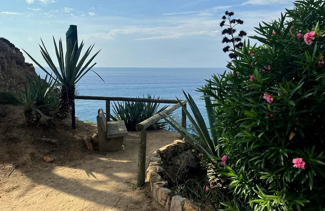 LES TERRASSES de Cala Llevado-1