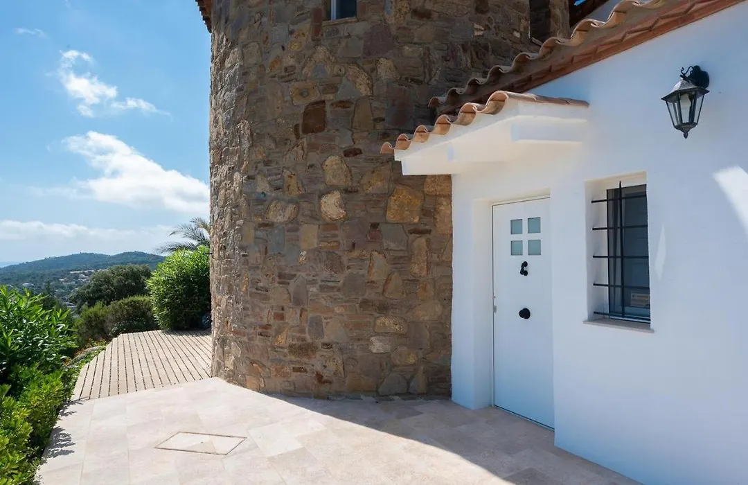 Leng Vacation Home-1