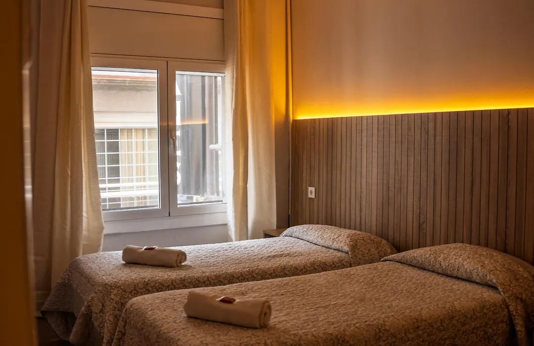 Can Setmanes By Cozycatalonia - Hostal Central Blanes-1