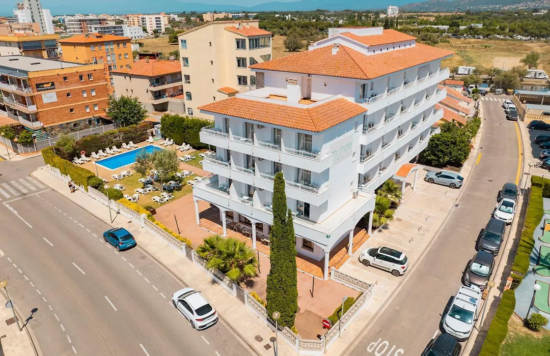 Bay Hotel-1