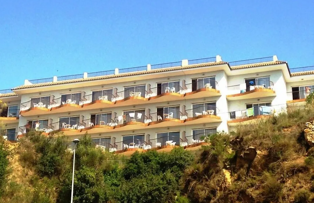 Apartamentos Ar Muntanya Mar-1