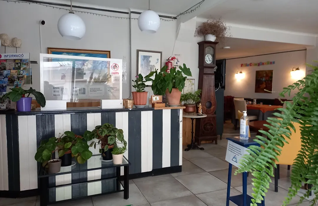 Hostal Creus-1