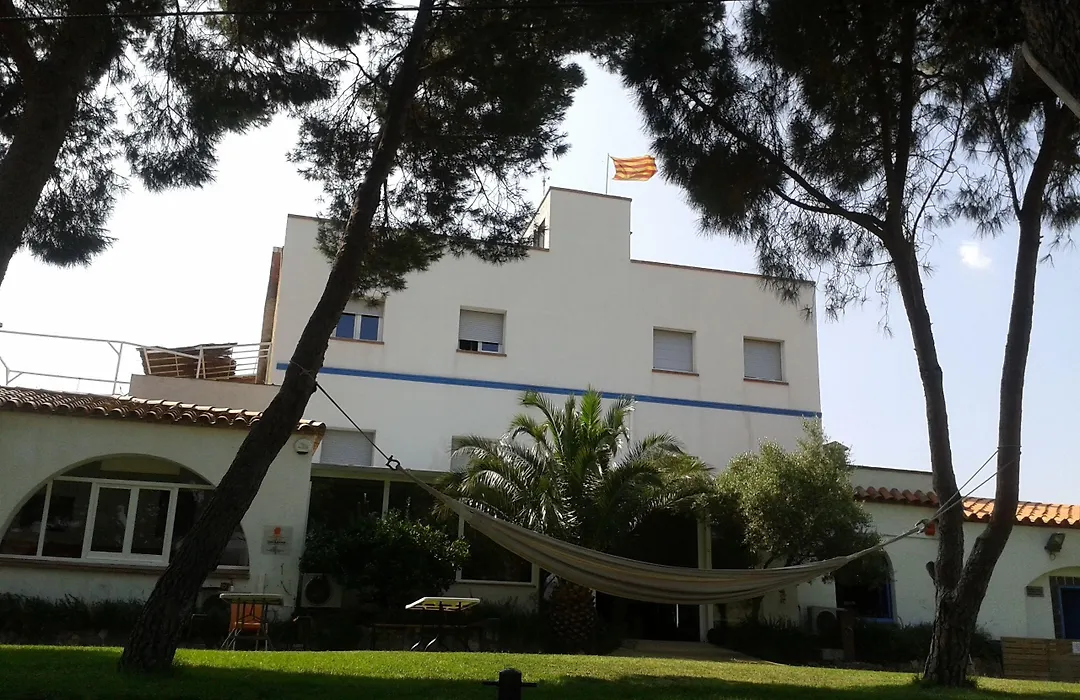 Alberg Costa Brava-1
