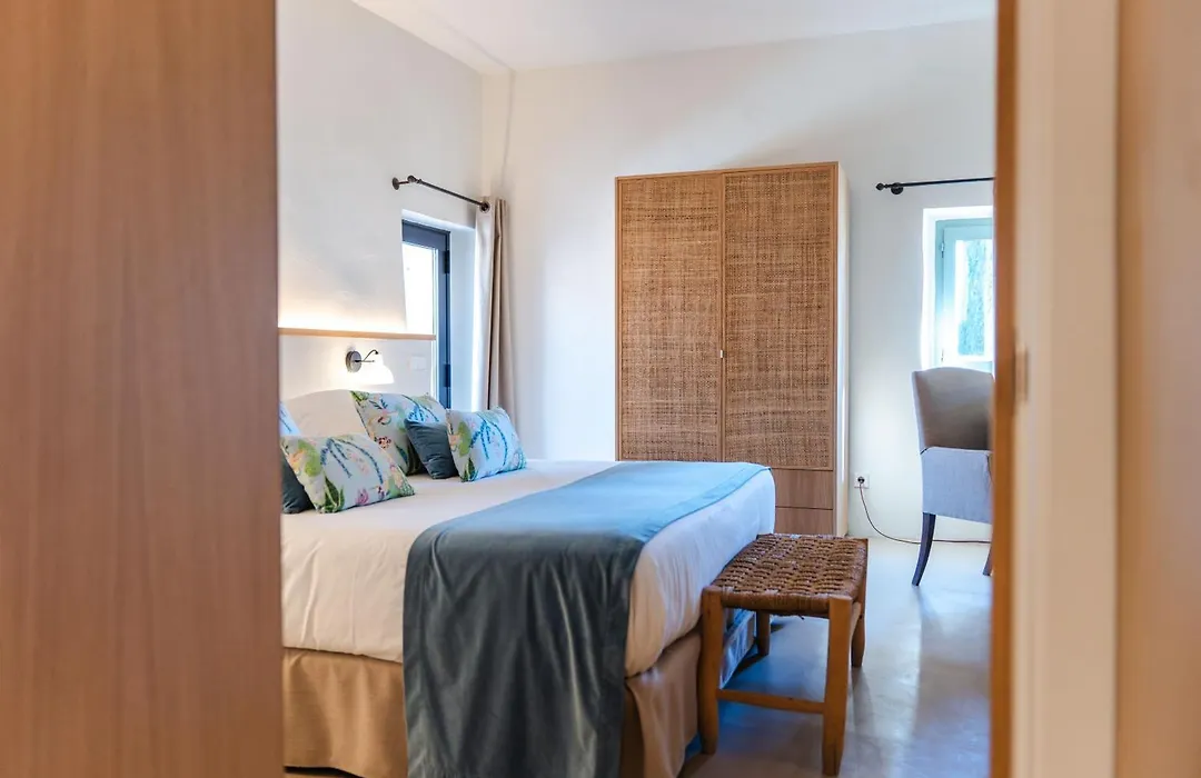 Hotel Boutique Monells Summum-1