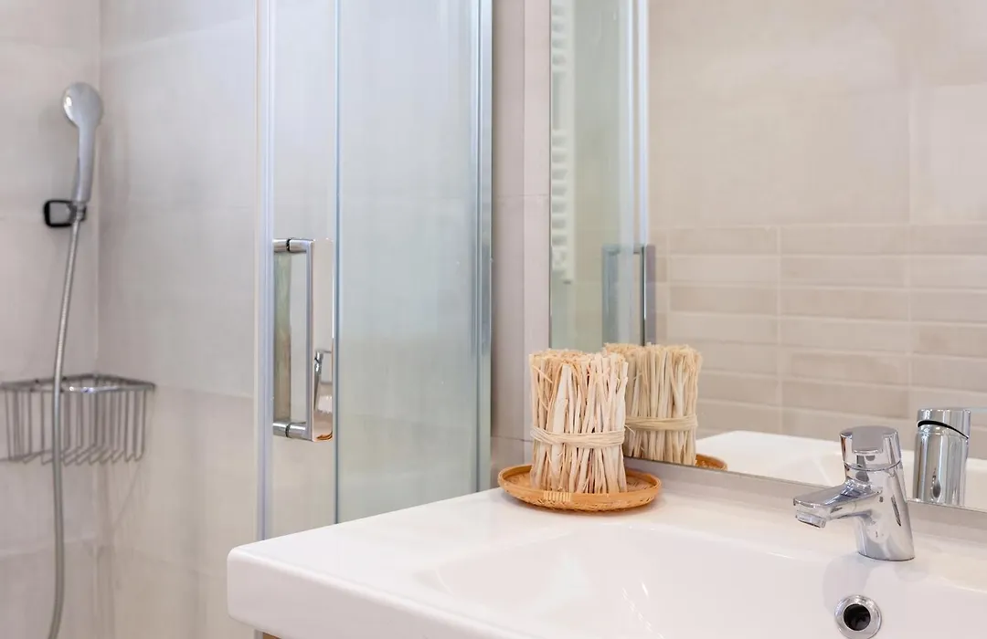 Charming Apartment In Llafranc - City View, 70 M²-1