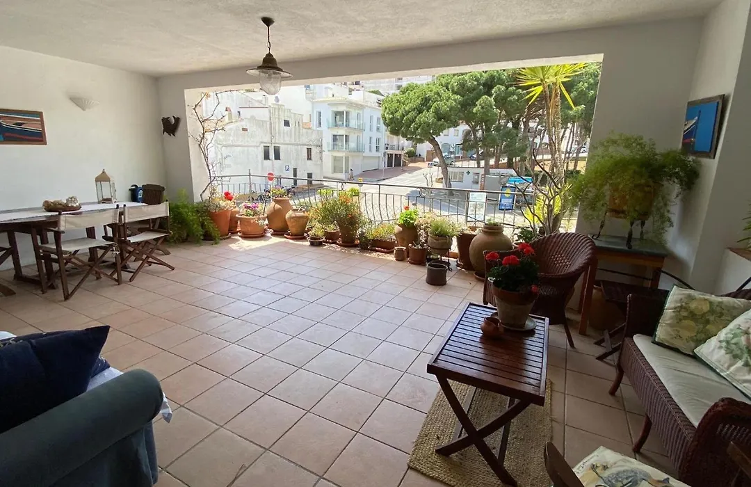 La Mejor Terraza De Tamariu-1