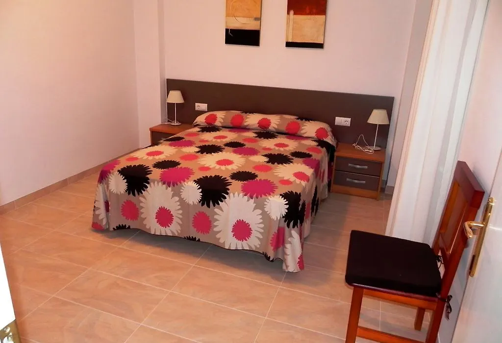 Sadurni Apartaments-1
