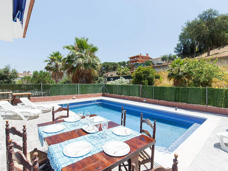 Clavel - Four Bedroom-1