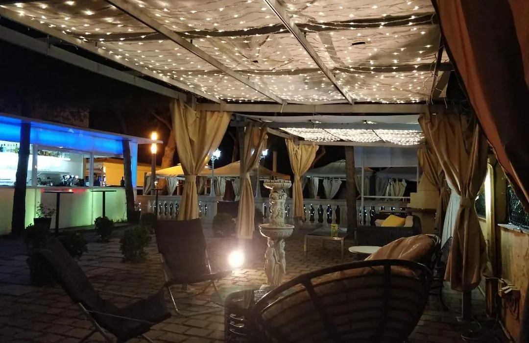 Hotel Pete-1