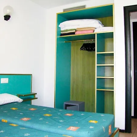 Apartaments Lloret Sun-3