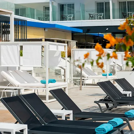 L'Azure Hotel & Spa 4Sup-2