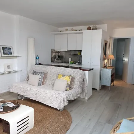 Precioso Apartamento Con Hermosas Vistas-3