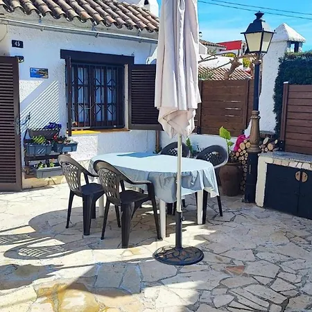 Casa Aurora – Piscina, Jardín y BBQ en Tossa-3