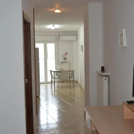 Apartments Figueres-3