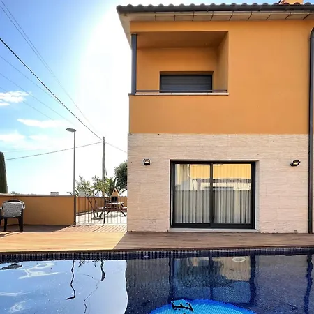 Relax total: Casa con piscina, A/A, terraza y barbacoa en Sant Pere Pescador, Costa Brava - ES-89-101-3