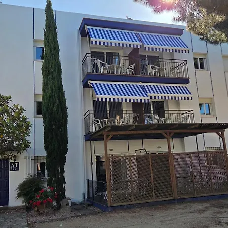 Apartaments Les Roques-3