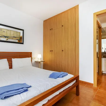 Apartment Punta Garbi By Interhome-2