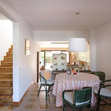 Casa adosada en Platja de Pals by Apartaments Golf-2