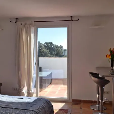 ESTUDIO RENOVADO CON BALCON PRIVADO Y COCINA vistas al mar TAMARIU y BEGUR-3