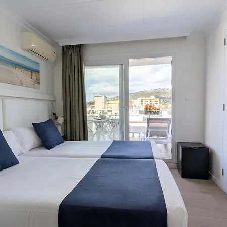 Hotel Medium Claramar-2