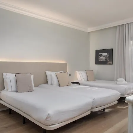 Hotel Montjoi by Brava Hoteles-2
