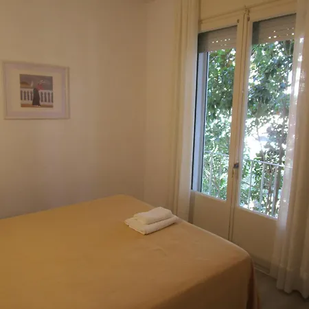 Hotel Apartaments Gesoria Porta Ferrada-3