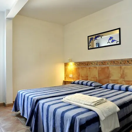 Apartaments El Berganti En Canyelles Petites-3