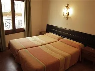 Apartamentos Rosa Clara-3