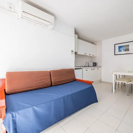 Apartaments Ar Enjoy Monjardi-3
