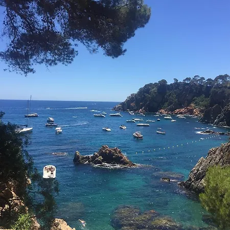 Azteka Blue 2 Bed Apartment Calella De Palafrugell-2