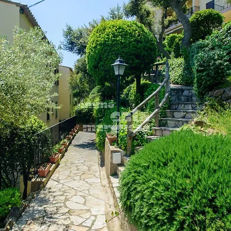 R-7 Calella De Palafrugell, 2 Pax-2