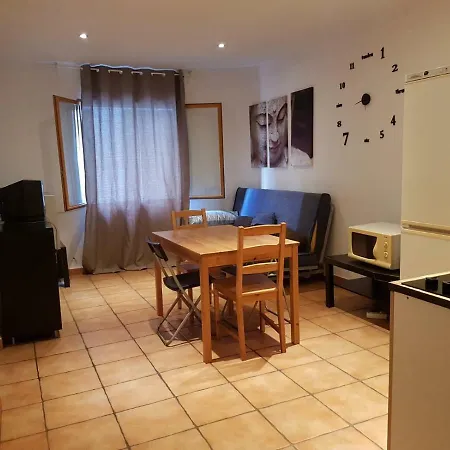Apartamentos Sant Cristofol-3