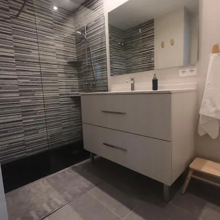 Apartamento Nuevo En El Centro Con Garaje-2
