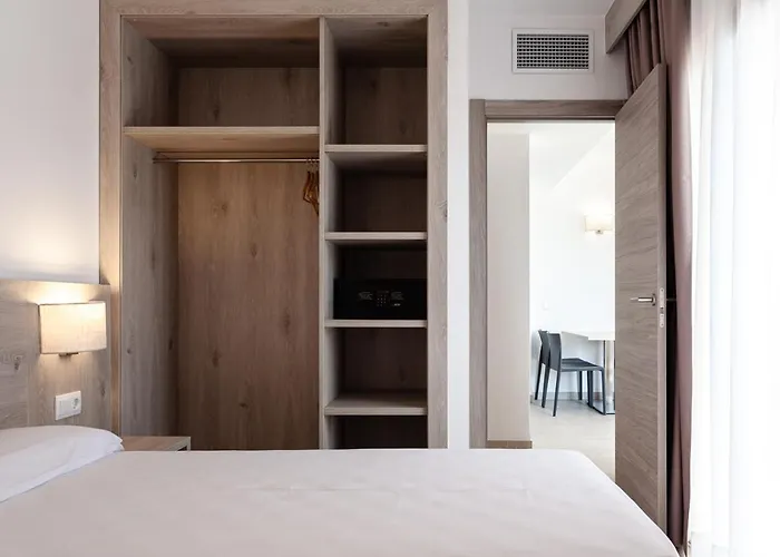Apartamentos Blanco Y Negro - Recien Reformado Lloret de Mar