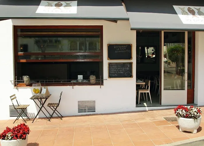 Llafranc hotels near Can Mario Museum