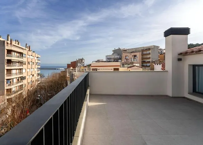 Nuevo Luminoso Apartamento Catalina a 80 metros de la playa para 4 personas Sant Feliu de Guíxols admite animales