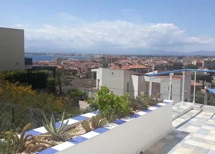 Villa Azul Roses