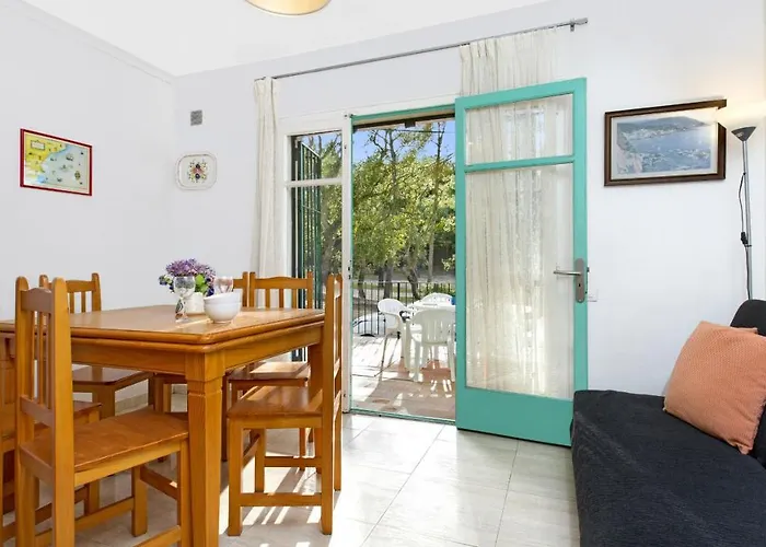 Geranis 1 Apartment Llafranc