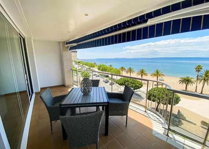 Roses Casc Antic Sl Avda Rodhe Apartment