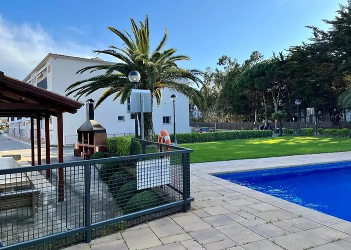 Acogedor Y Luminoso Apartamento Muy Cerca De La Playa Con Parking Gratis Y Piscina Appartement Calella De Palafrugell
