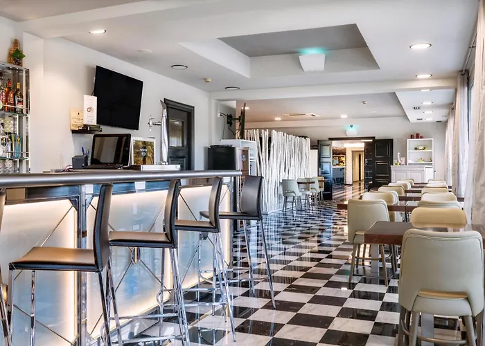 Riudellots de la Selva Hotels