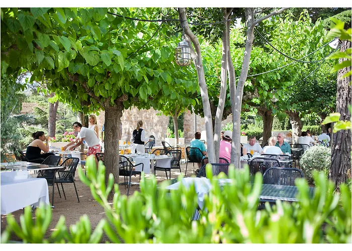 Begur hotels near Platja Sa Tuna